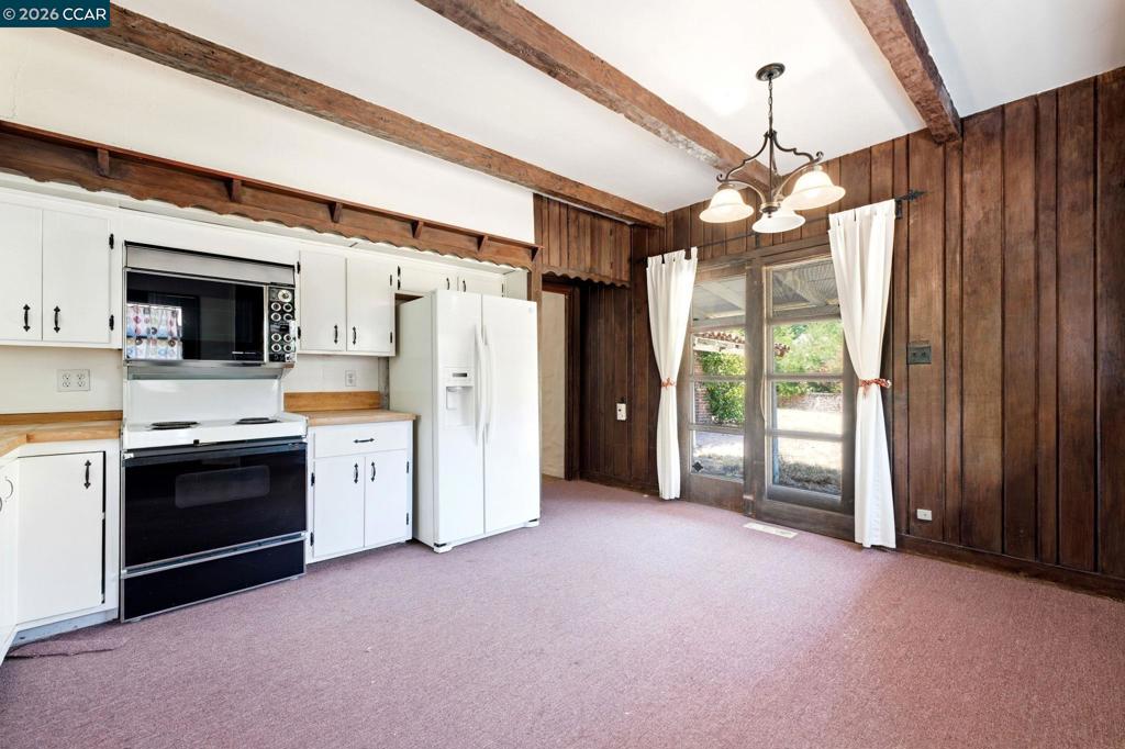2339 Tice Valley Blvd Property Photo 24