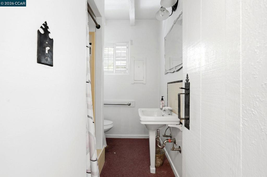 2339 Tice Valley Blvd Property Photo 29
