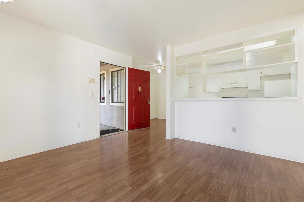 5 Lancaster Cir 121 Property Photo 1