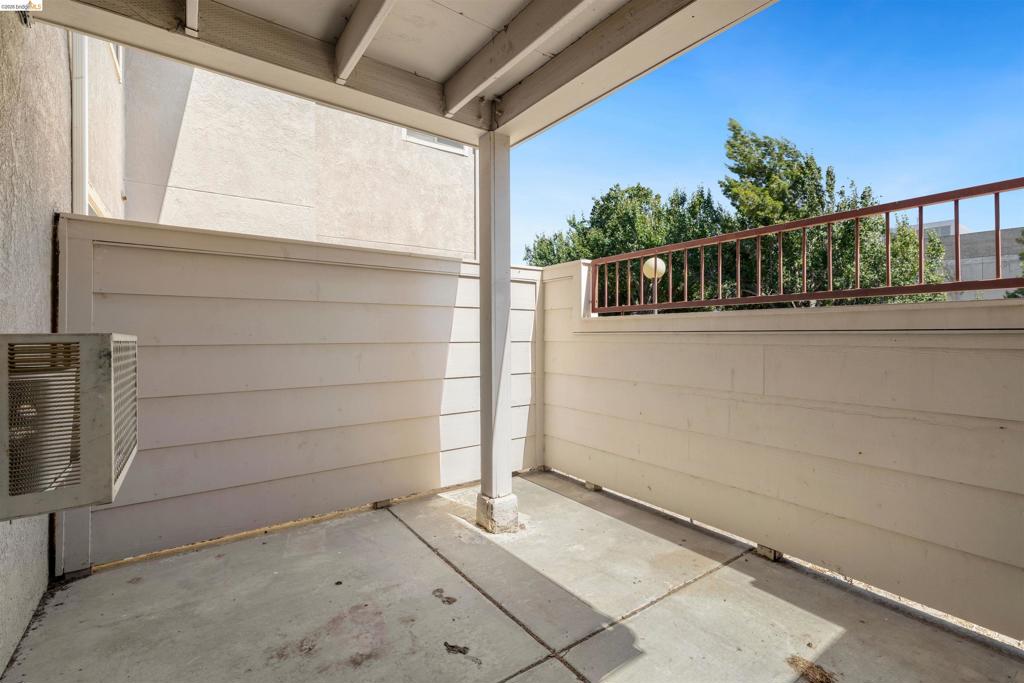 5 Lancaster Cir 121 Property Photo 10