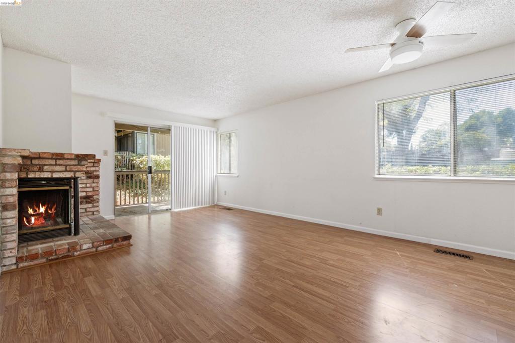 1151 Chadwick Cir Property Photo 2