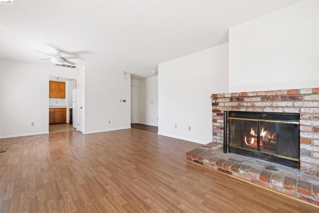 1151 Chadwick Cir Property Photo 4