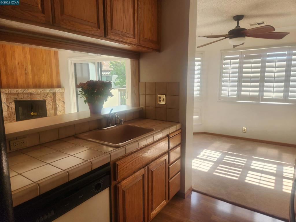 21109 Gary Drive Property Photo 4