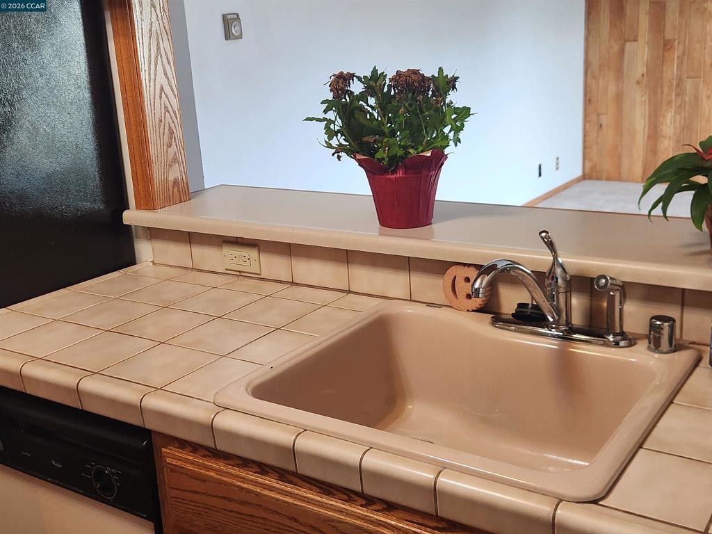 21109 Gary Drive Property Photo 5