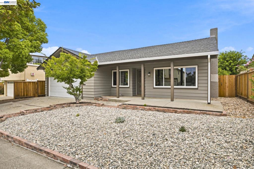 801 Lippert Ave Property Photo 3
