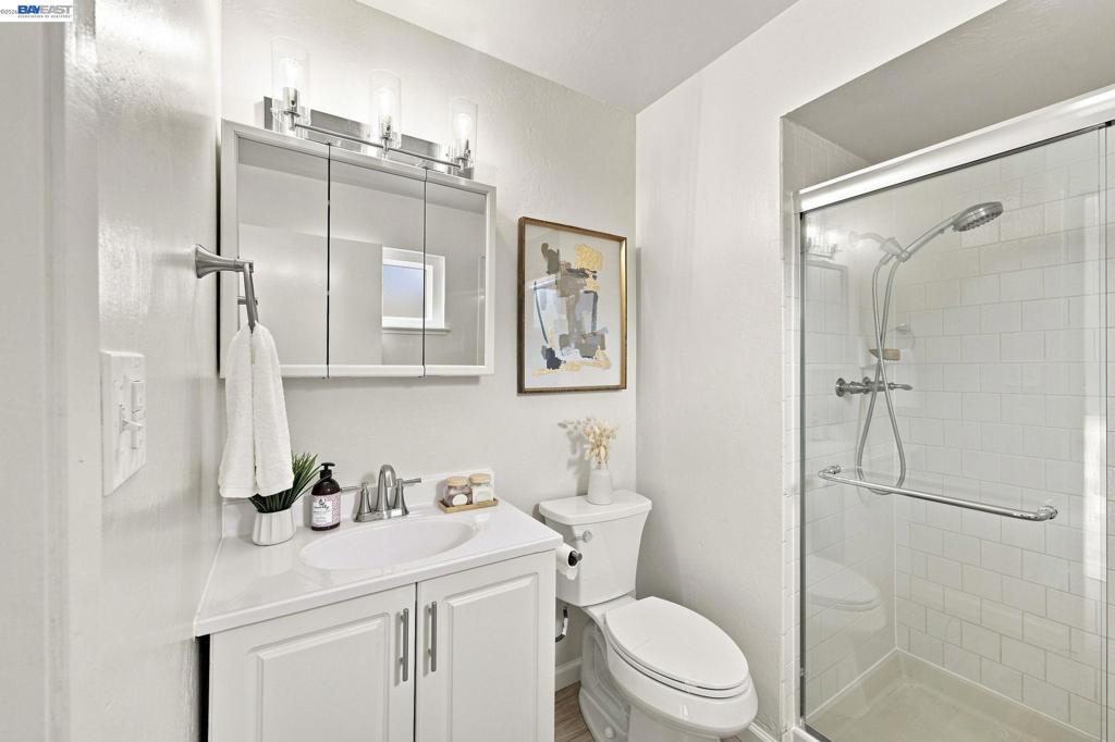 801 Lippert Ave Property Photo 20