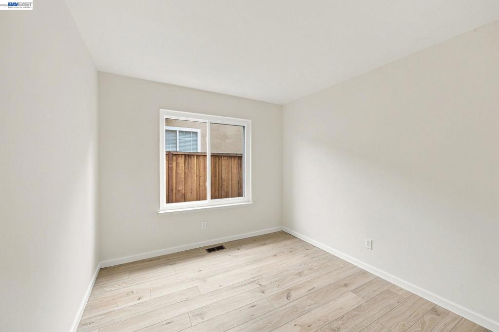 801 Lippert Ave Property Photo 27