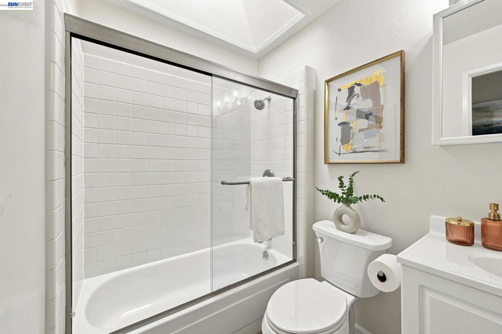 801 Lippert Ave Property Photo 30