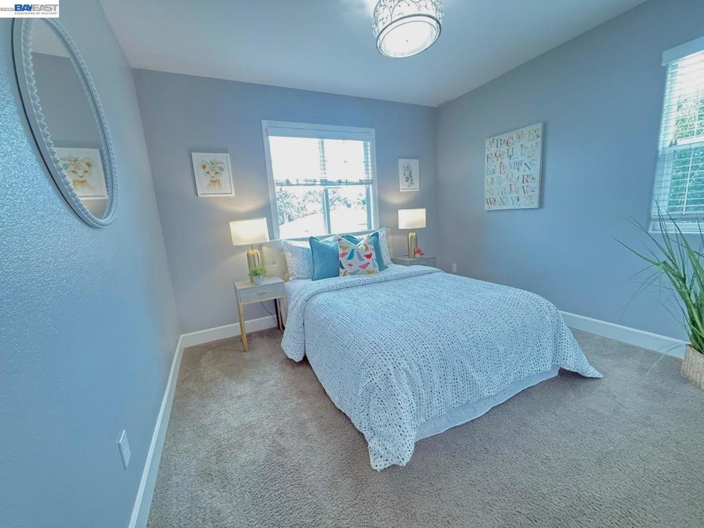 408 Colina Way Property Photo 22
