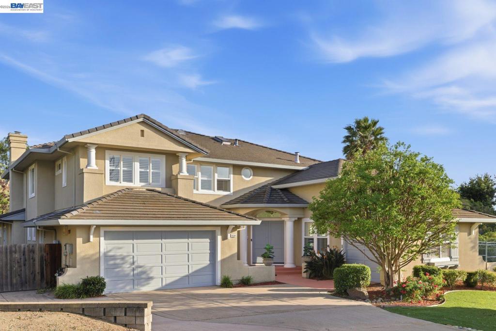 48564 Avalon Heights Ter Property Photo 3