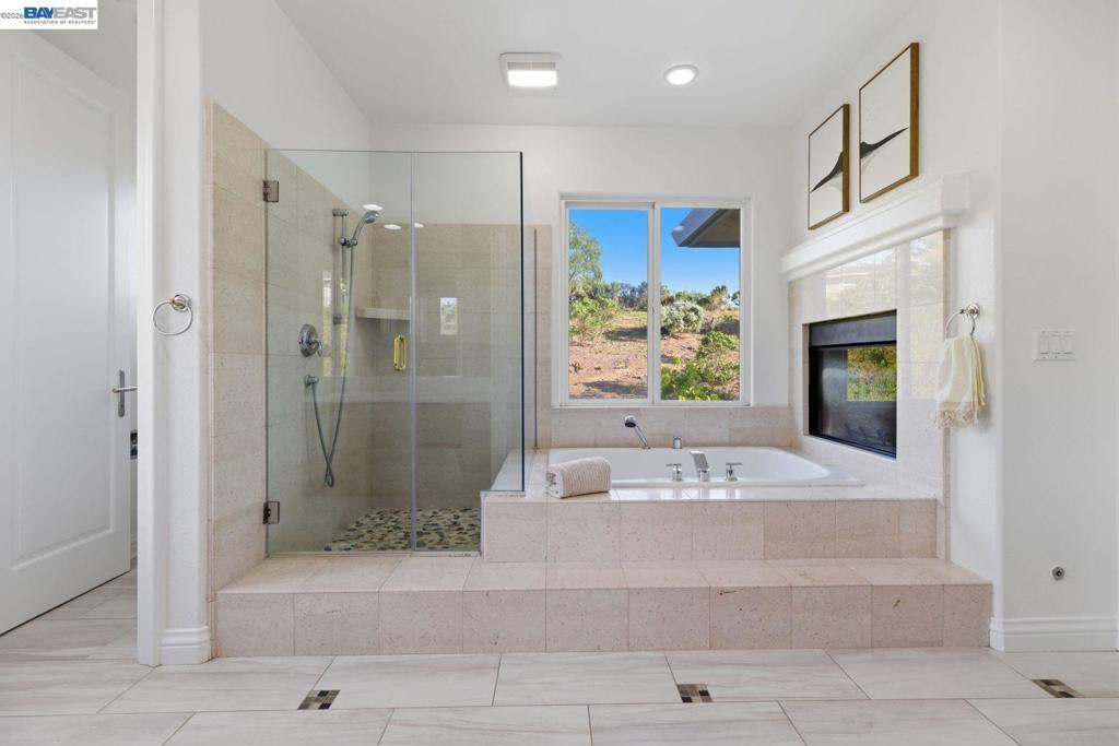 48564 Avalon Heights Ter Property Photo 37