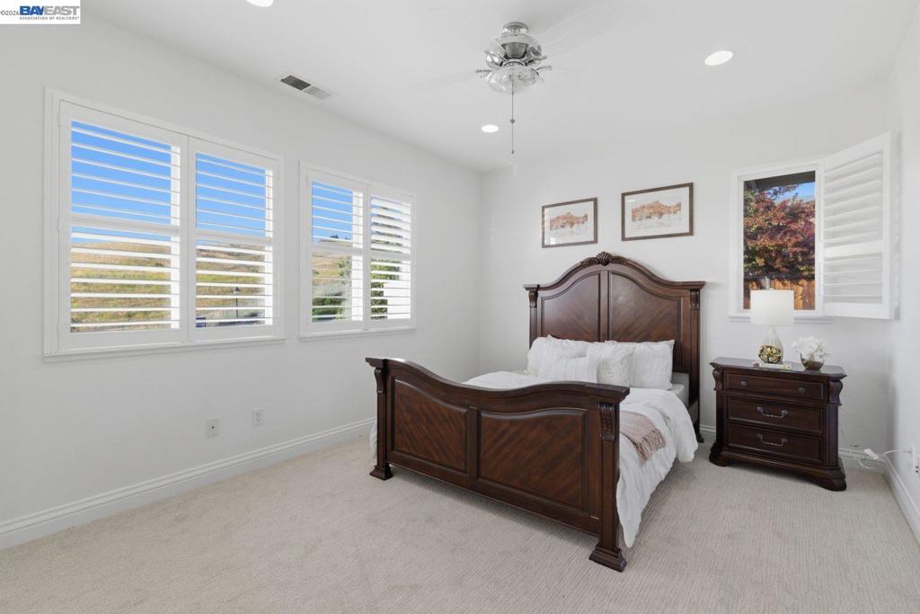 48564 Avalon Heights Ter Property Photo 44