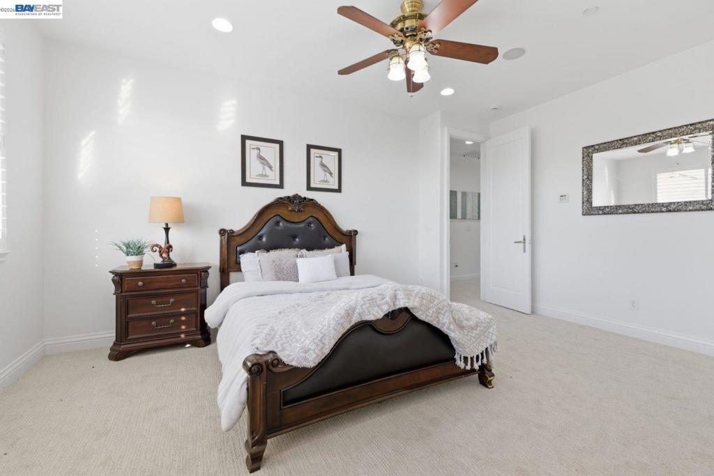 48564 Avalon Heights Ter Property Photo 49