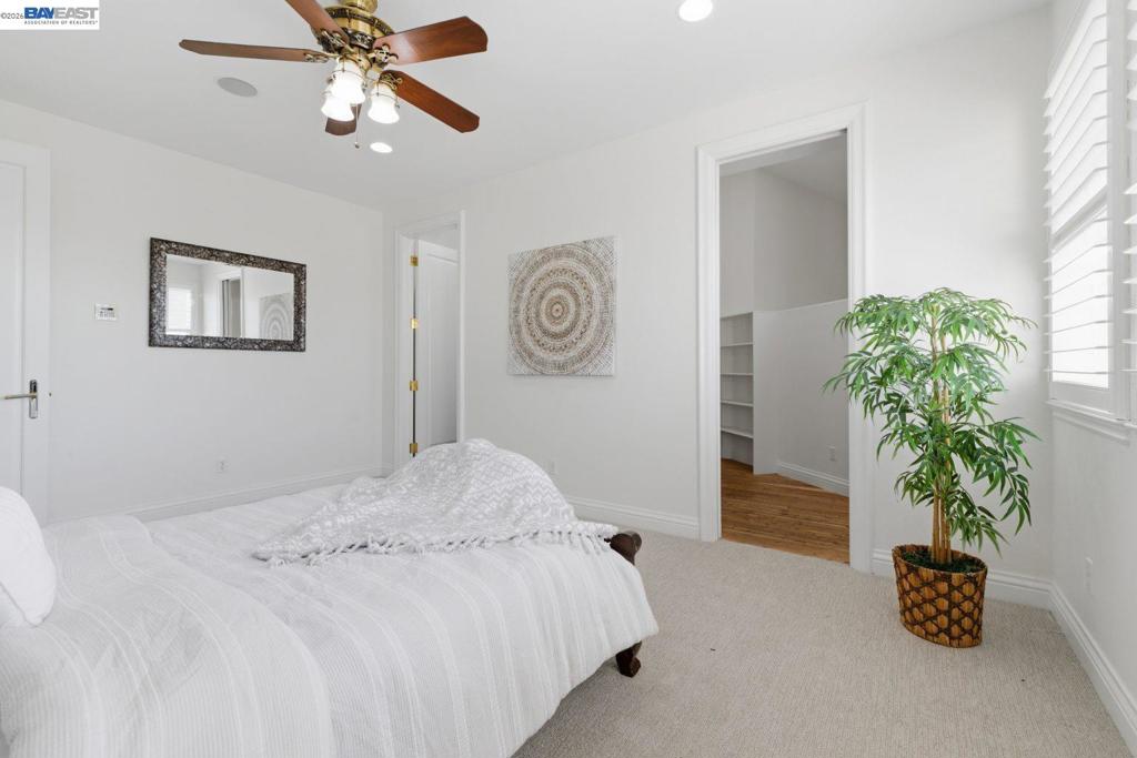 48564 Avalon Heights Ter Property Photo 51