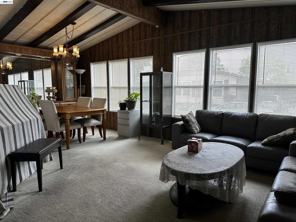29247 Whalebone Way Property Photo 5