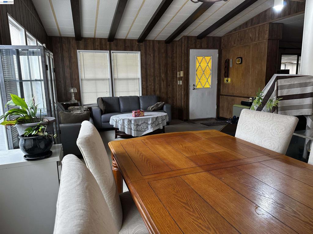 29247 Whalebone Way Property Photo 8
