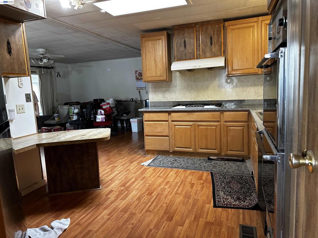 29247 Whalebone Way Property Photo 9