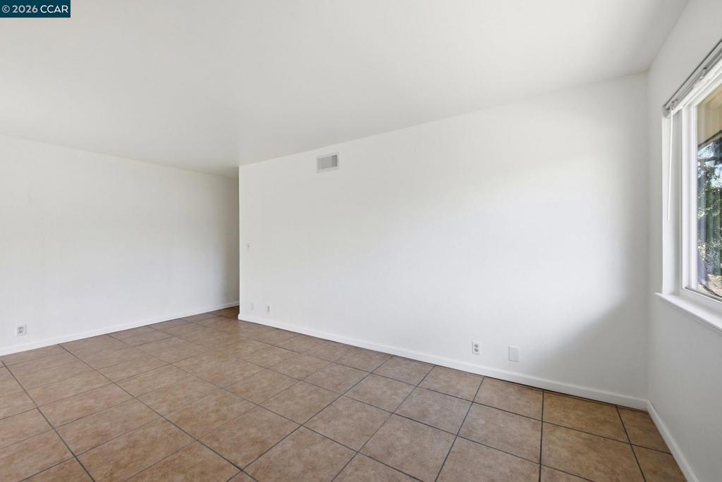 34732 Skylark Dr 4 Property Photo 6