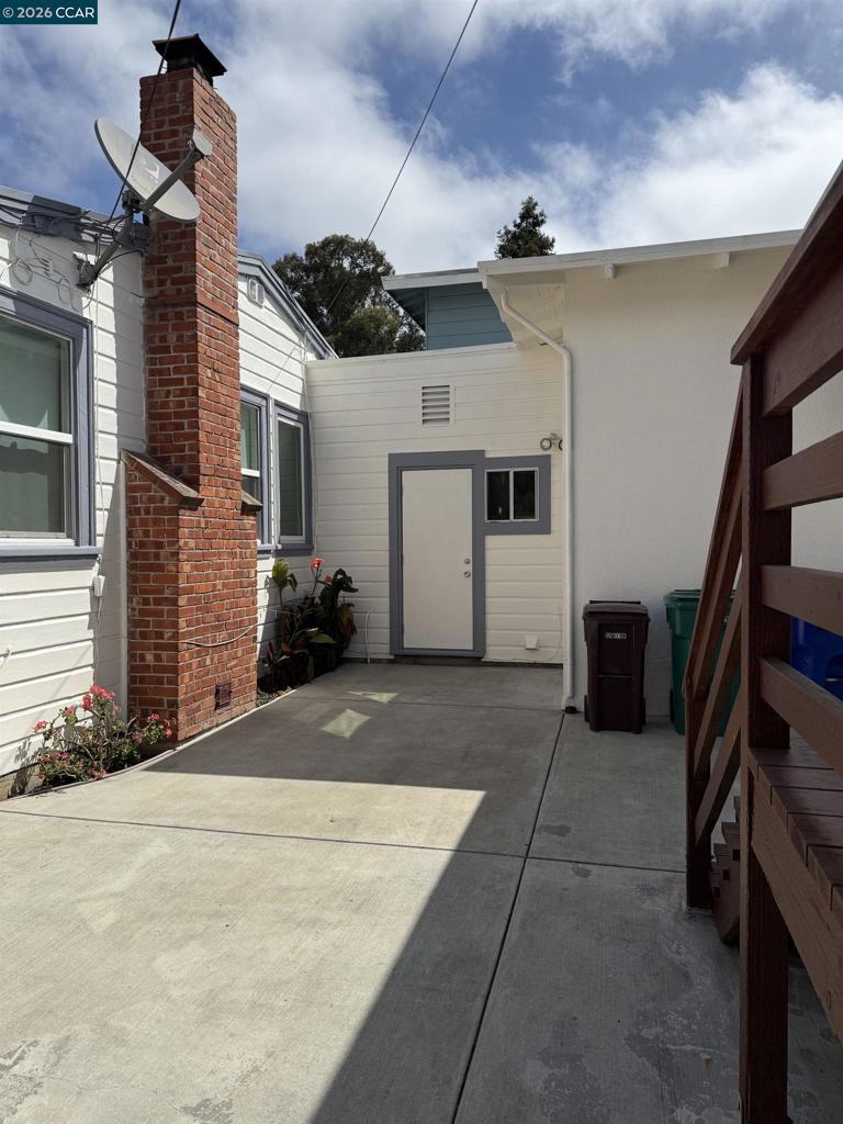 2615 Humboldt Ave Property Photo 16
