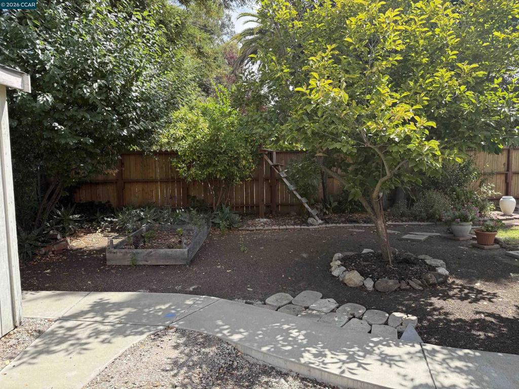 2615 Humboldt Ave Property Photo 39