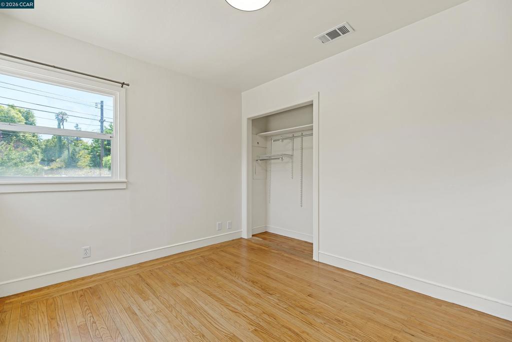 1616 2nd Ave Property Photo 9