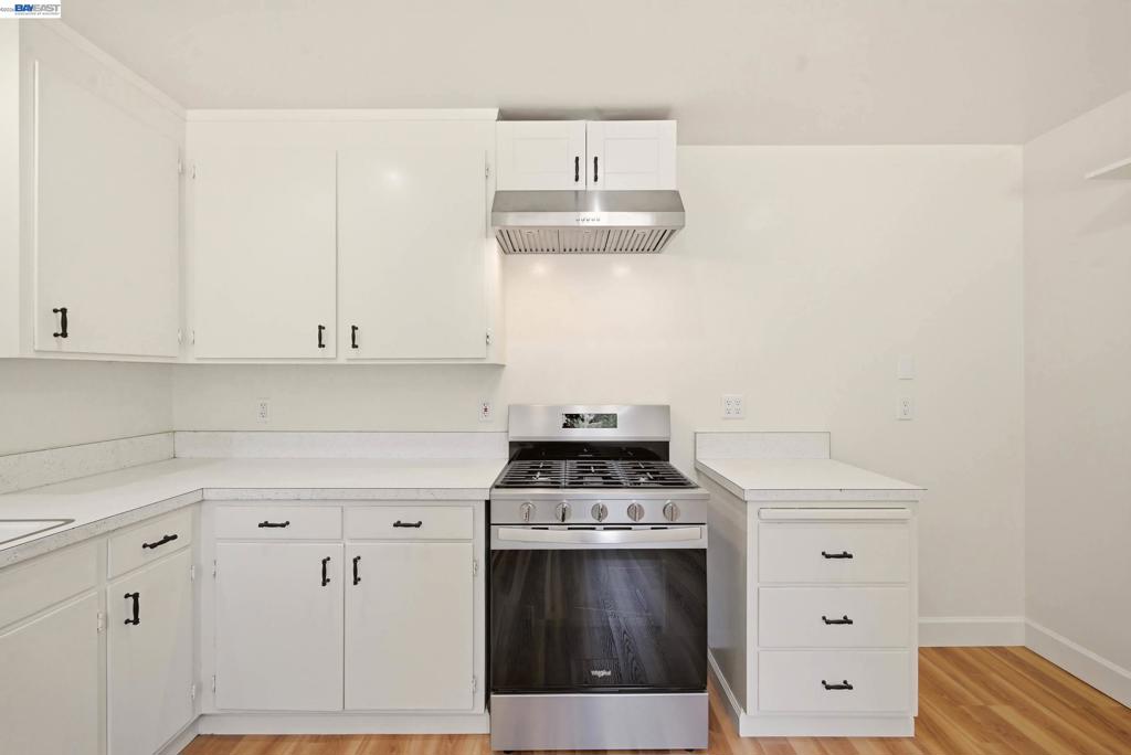 10160 Crow Canyon Rd Property Photo 7