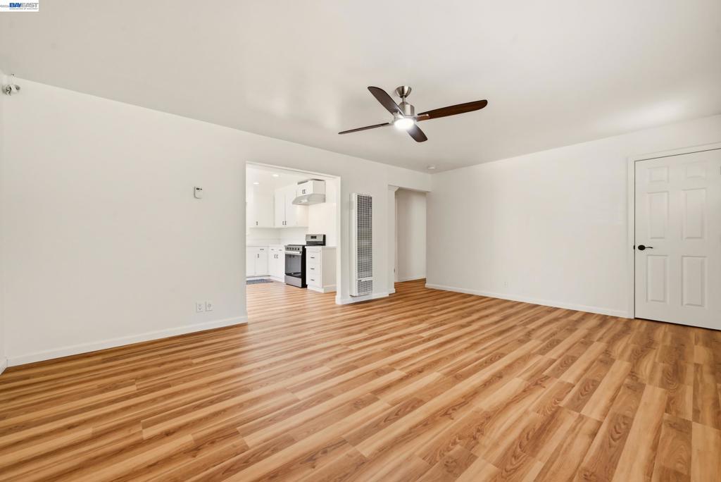 10160 Crow Canyon Rd Property Photo 11