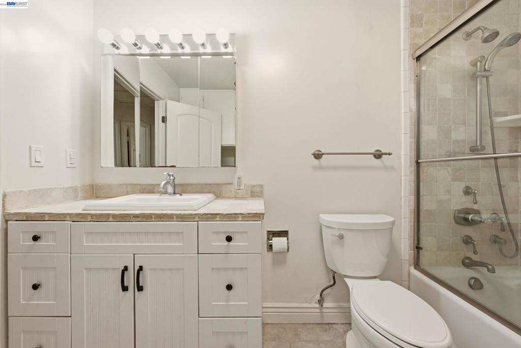 10160 Crow Canyon Rd Property Photo 21