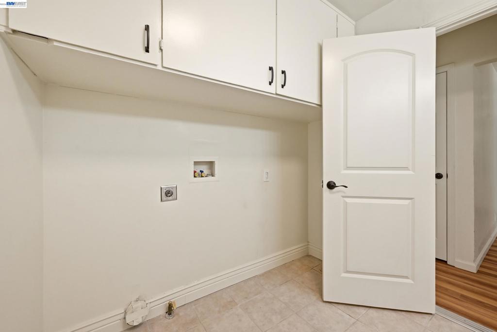 10160 Crow Canyon Rd Property Photo 22