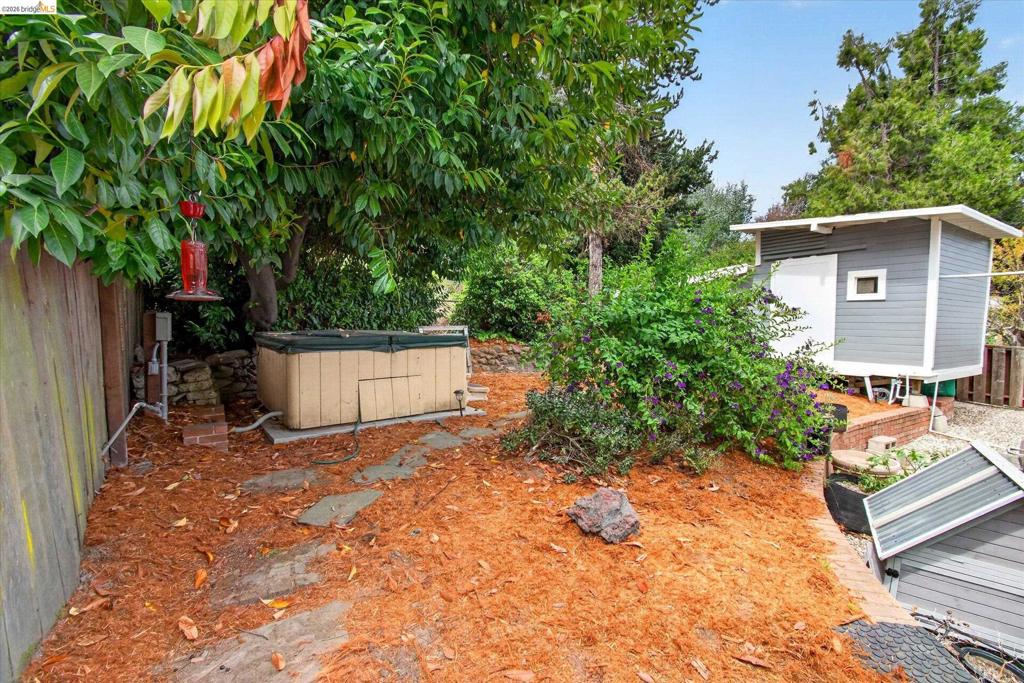 7925 Greenly Dr Property Photo 44