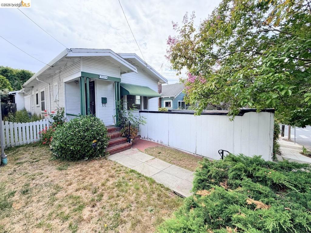 3524 Wisconsin St Property Photo 2