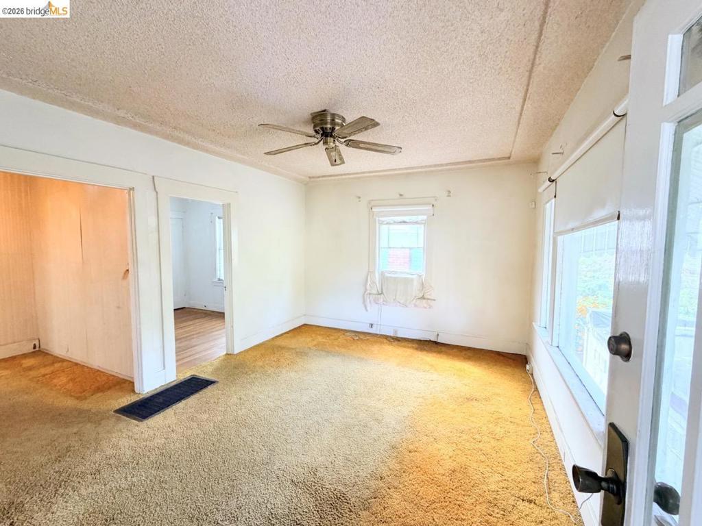3524 Wisconsin St Property Photo 3