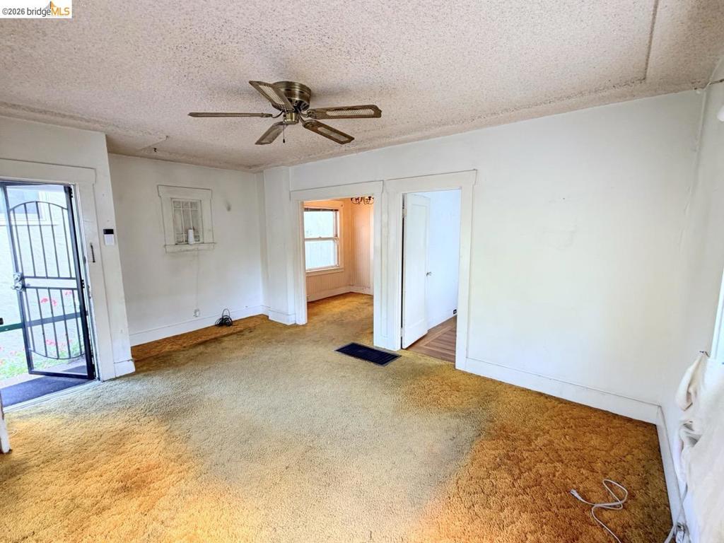 3524 Wisconsin St Property Photo 5