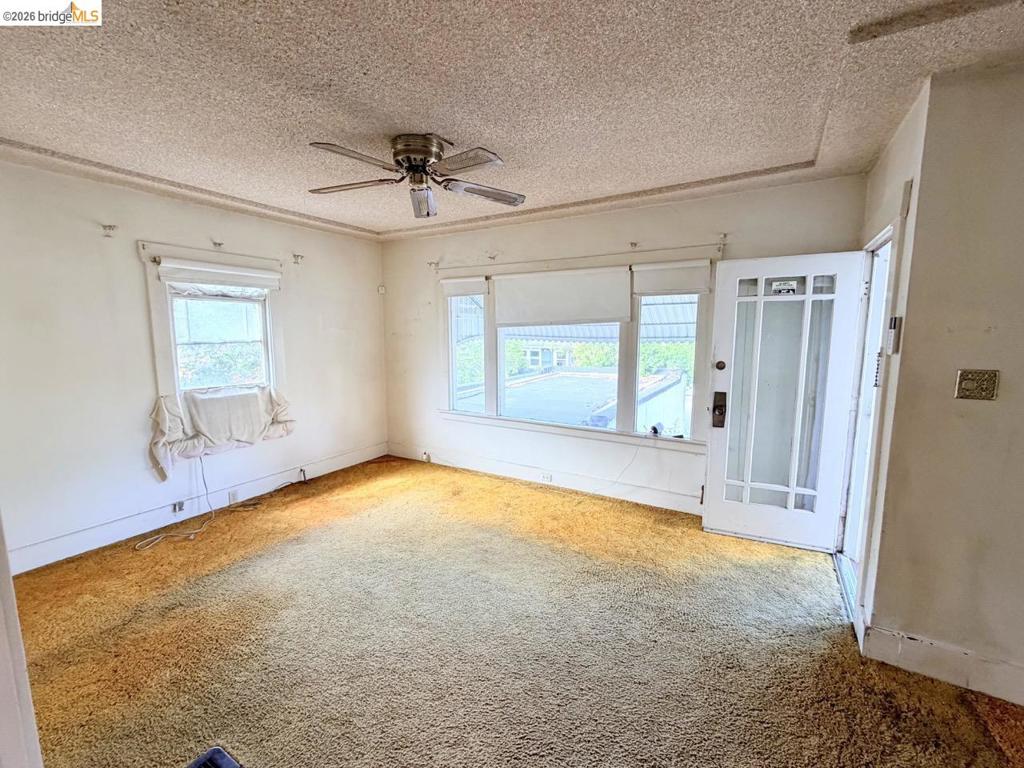 3524 Wisconsin St Property Photo 6