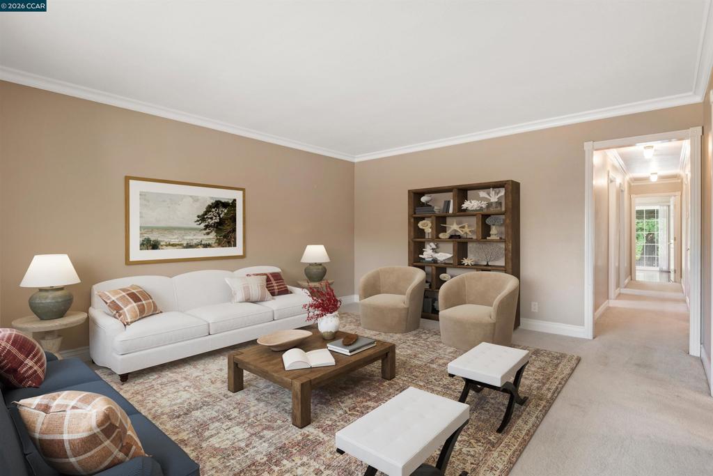 1250 Rolling Hill Ct Property Photo 3