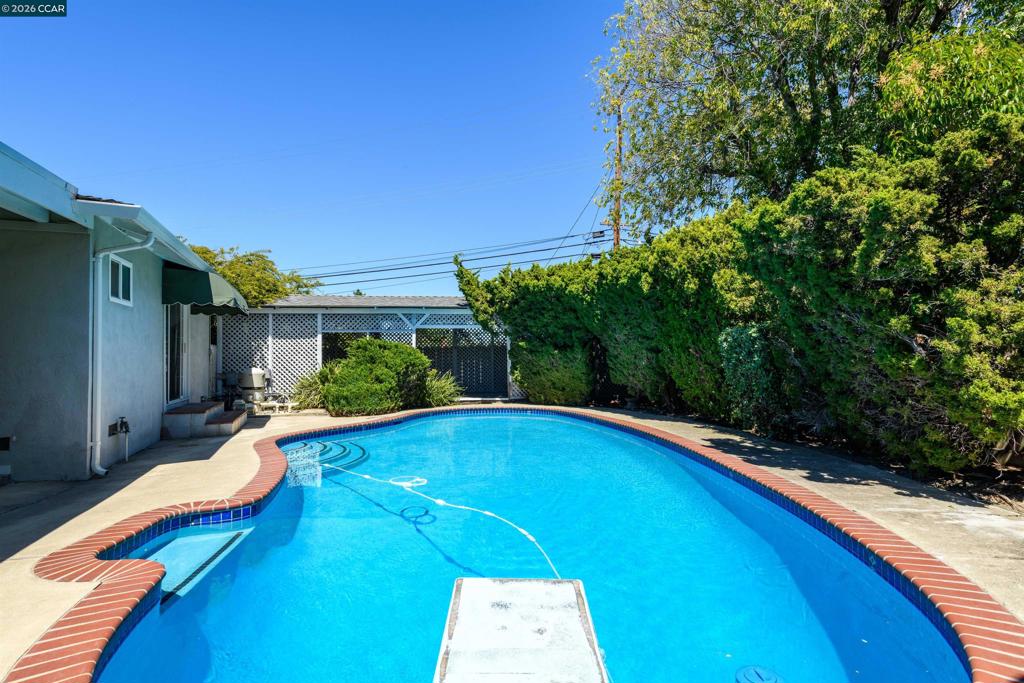 1250 Rolling Hill Ct Property Photo 34