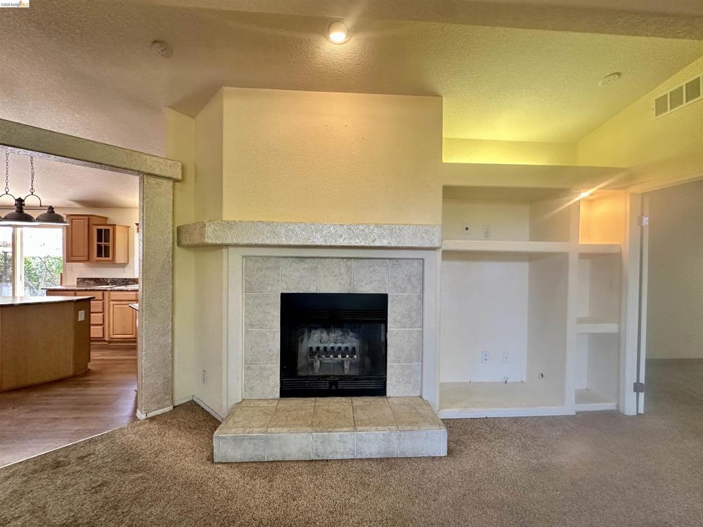 20511 Nob Hill Cir Property Photo 18