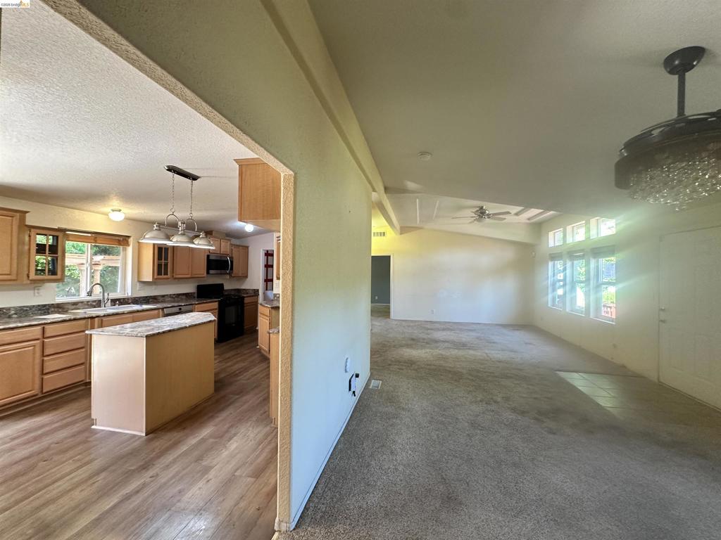 20511 Nob Hill Cir Property Photo 20