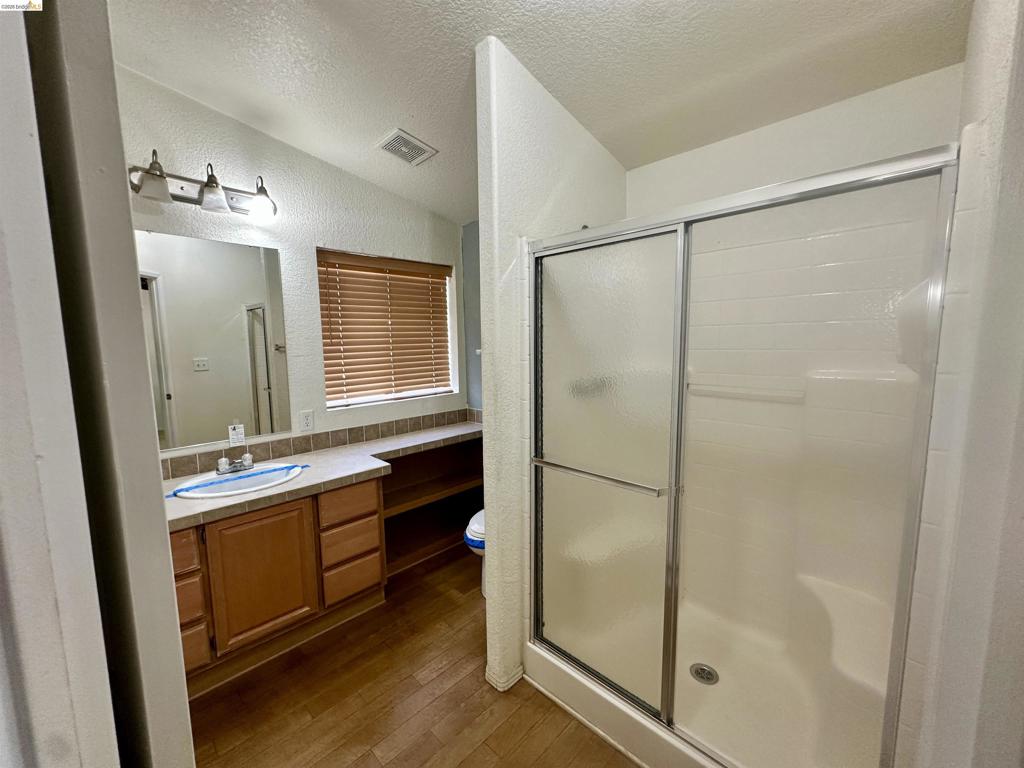 20511 Nob Hill Cir Property Photo 25