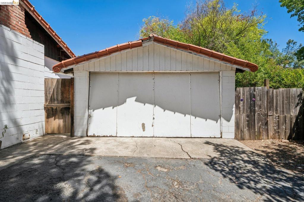 1810 3rd Ave Property Photo 23