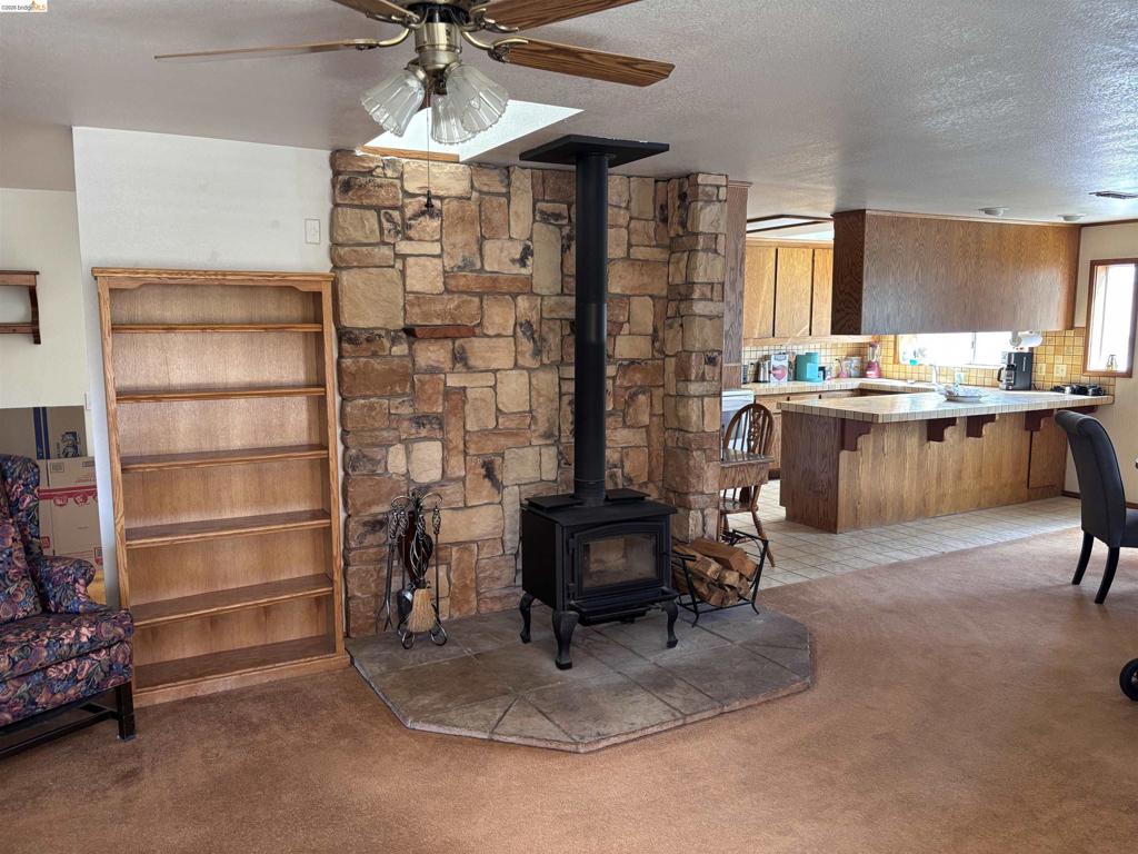 19256 Rockridge Way Property Photo 11