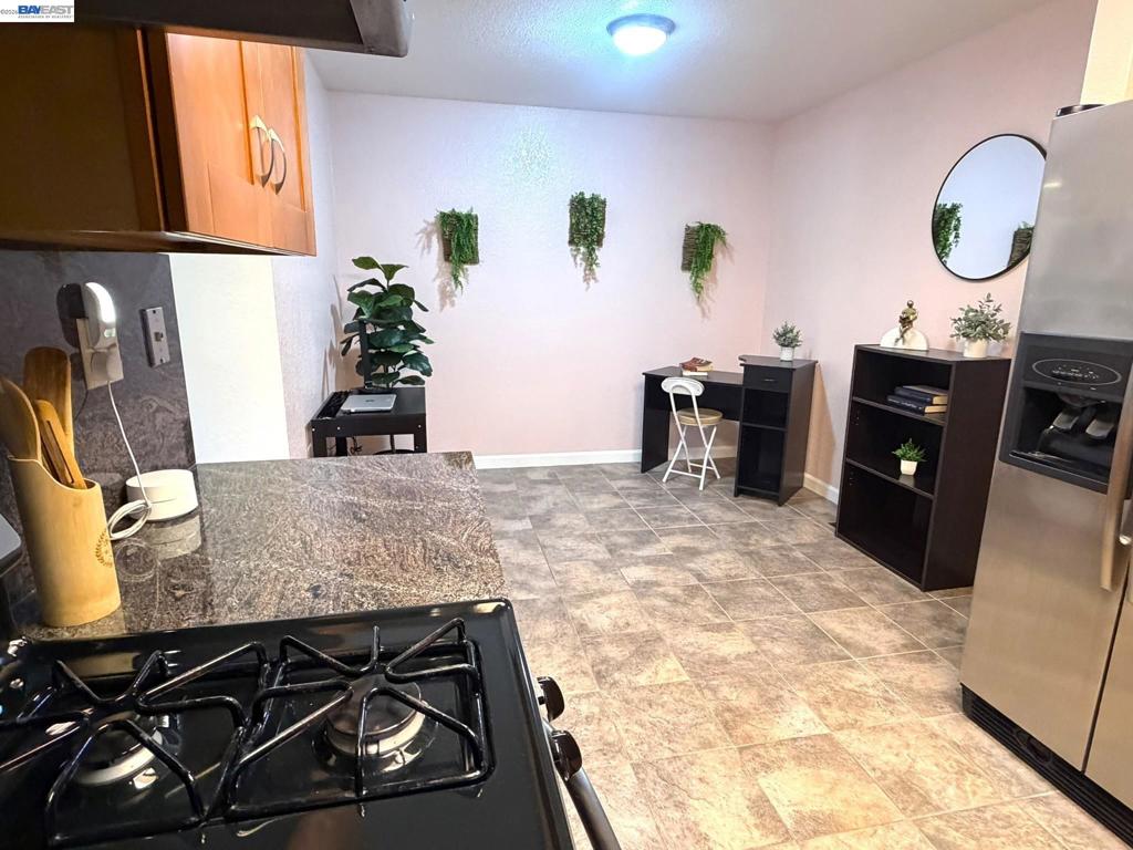 11651 Rolling Hills Pl Property Photo 9