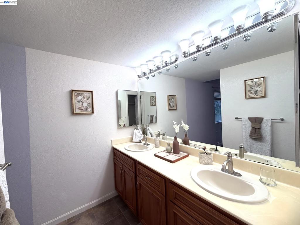 11651 Rolling Hills Pl Property Photo 13