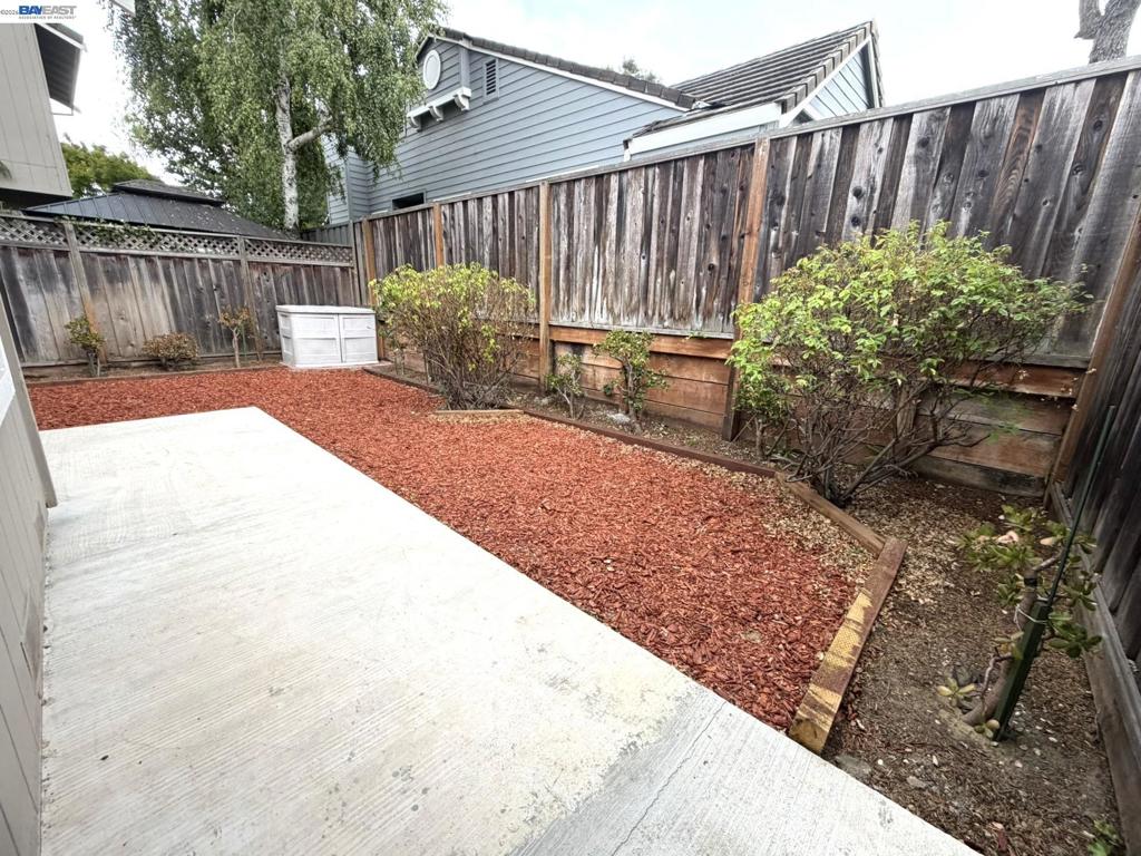 11651 Rolling Hills Pl Property Photo 17