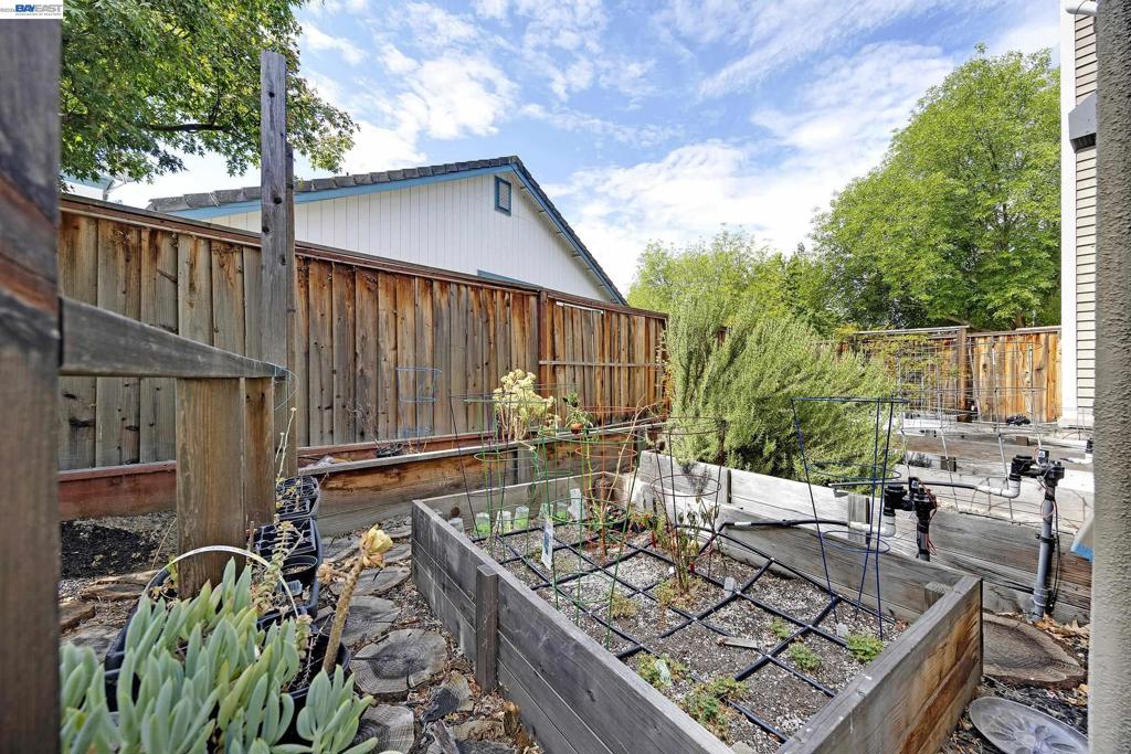 5875 Arlene Way Property Photo 40