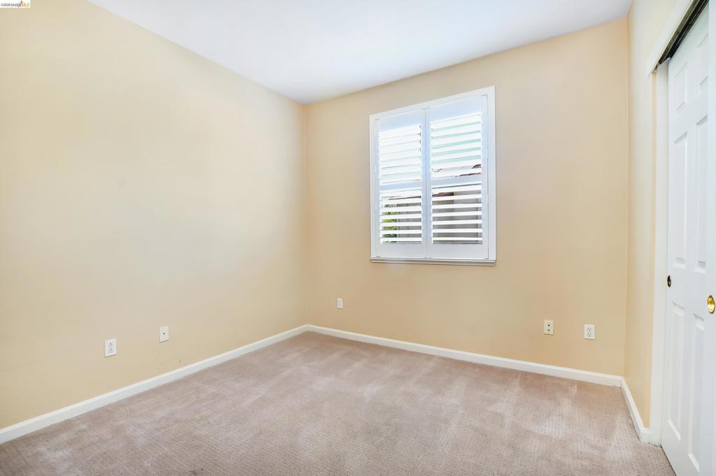 97 Lexington St Property Photo 20