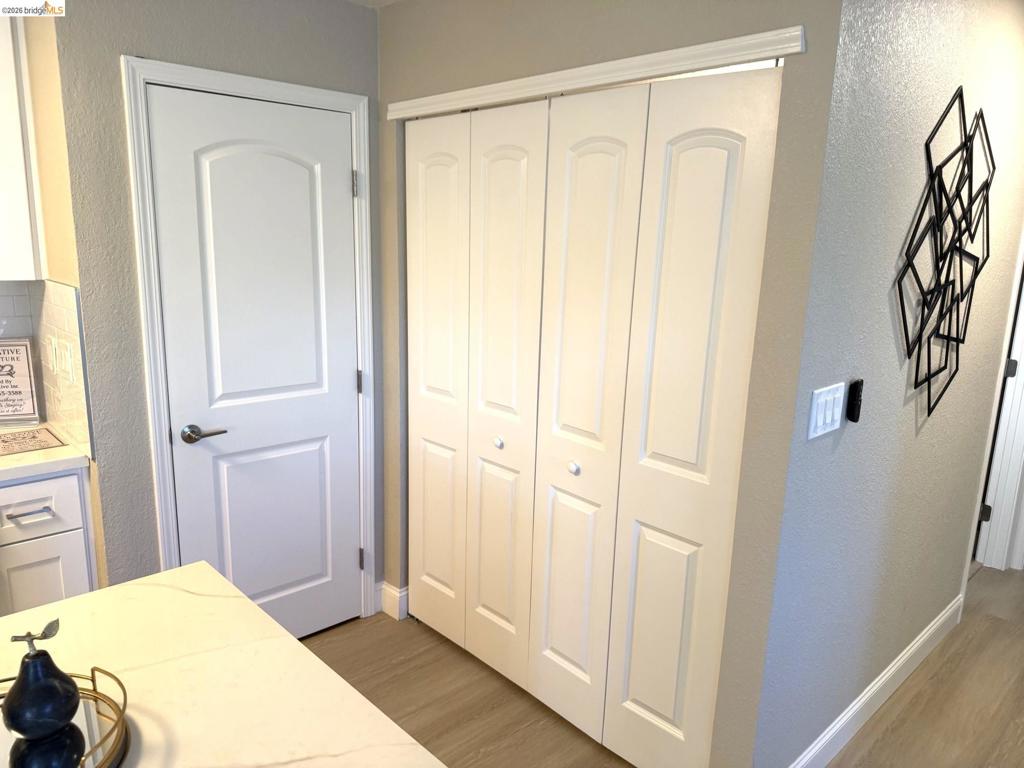 2501 Hampton Ln Property Photo 6