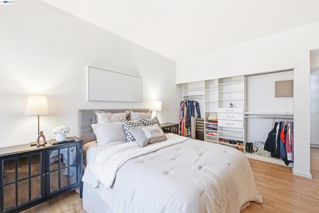 3655 Birchwood Ter 112 Property Photo 16