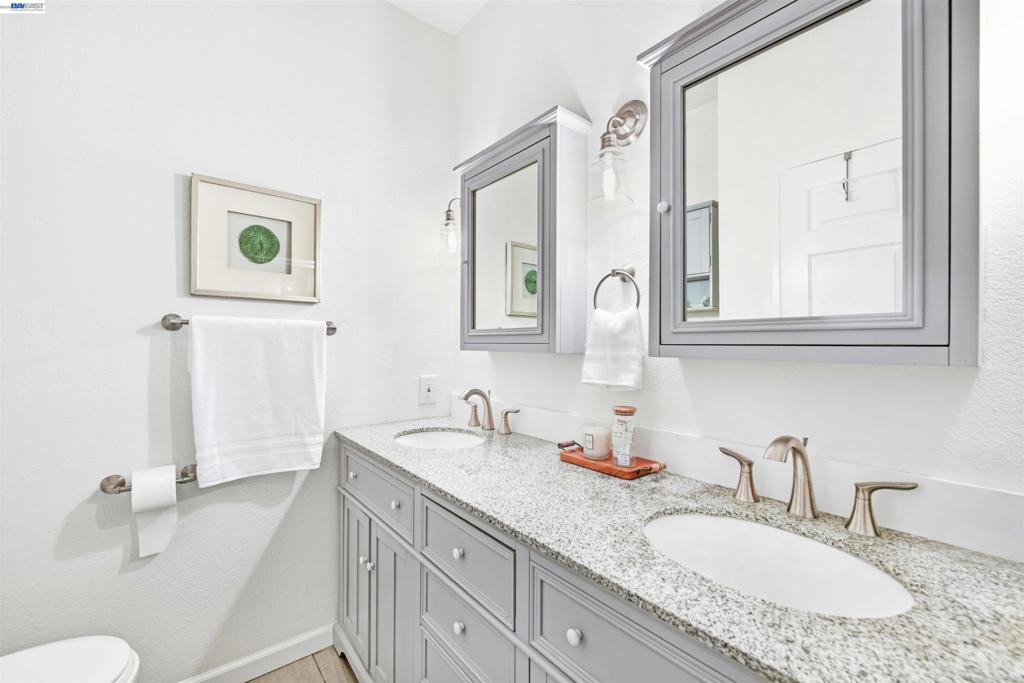 3655 Birchwood Ter 112 Property Photo 21