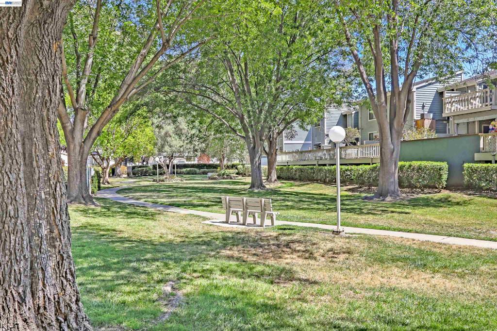 3655 Birchwood Ter 112 Property Photo 32